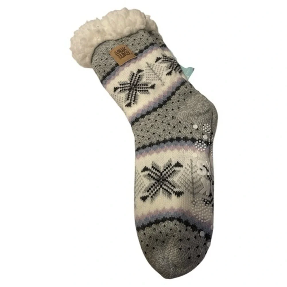 Muk Luks NWT Women's Slip Resistant Fleece Lined Cabin Socks Size‎ S/M 5-7